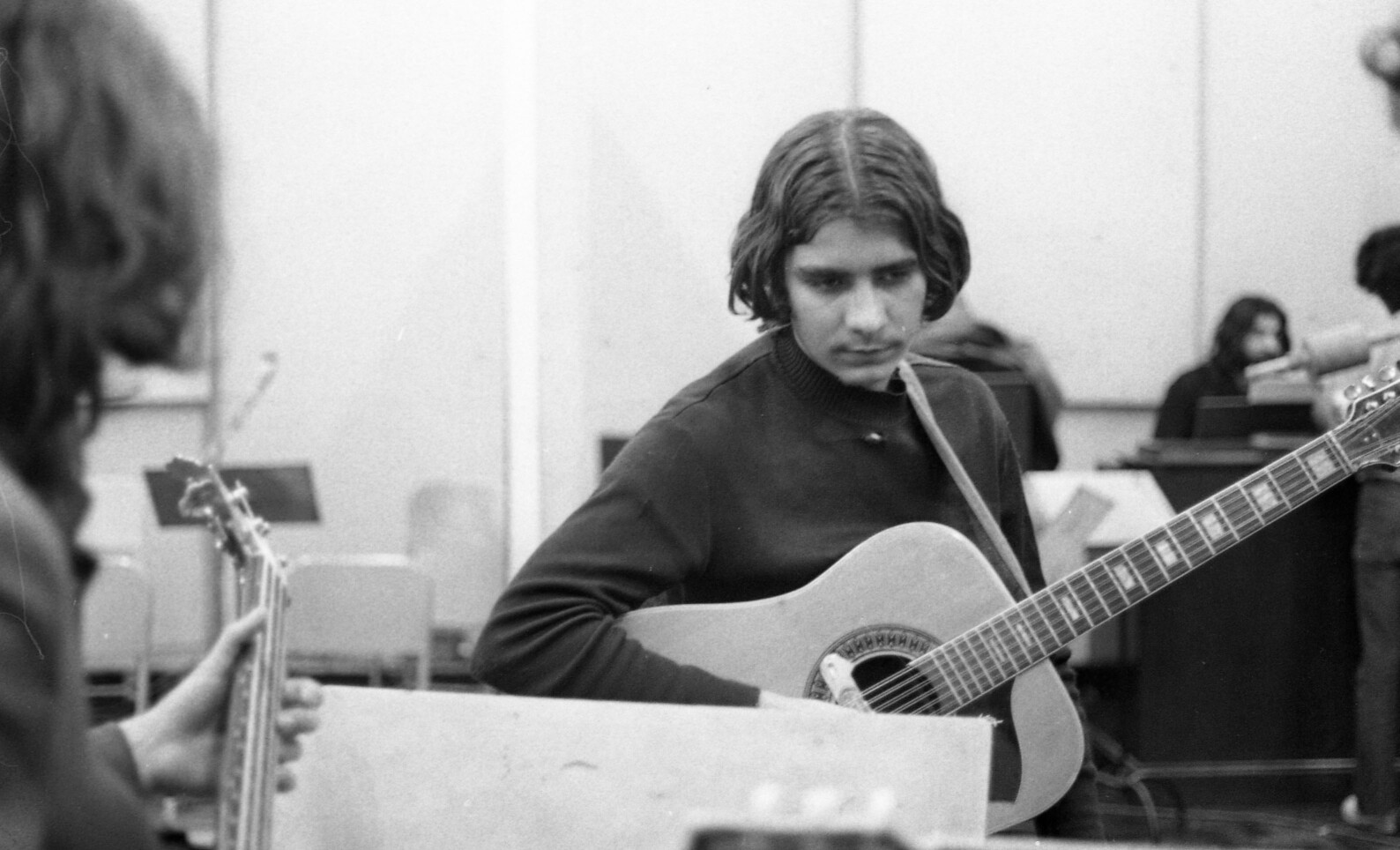 Lô Borges on studio